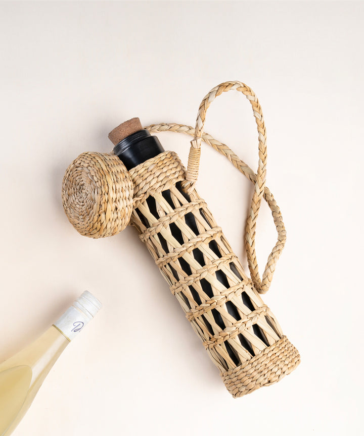 Handwoven kauna grass wine bottle case