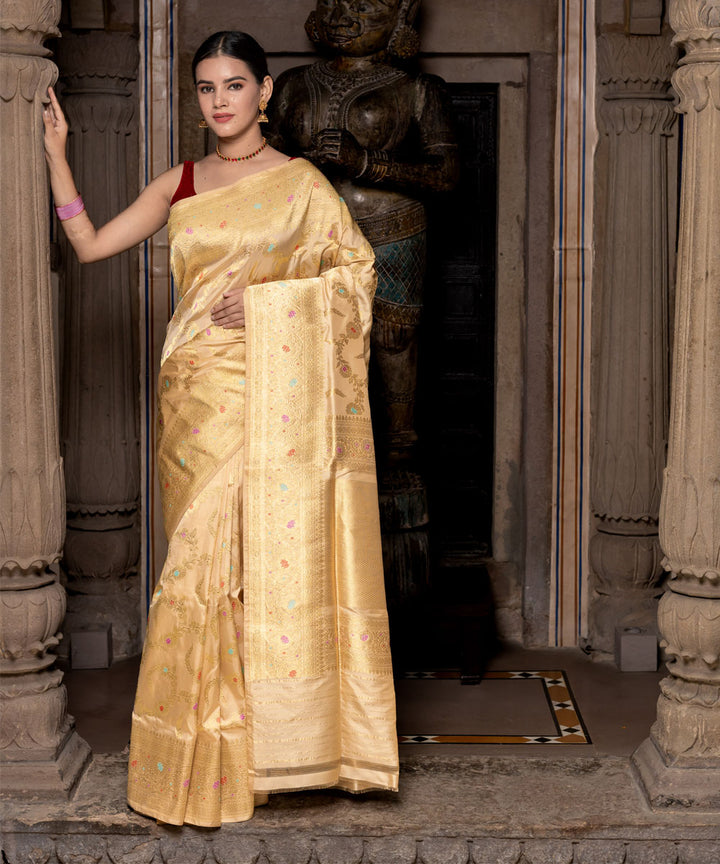 Gold jangla silk handwoven banarasi saree