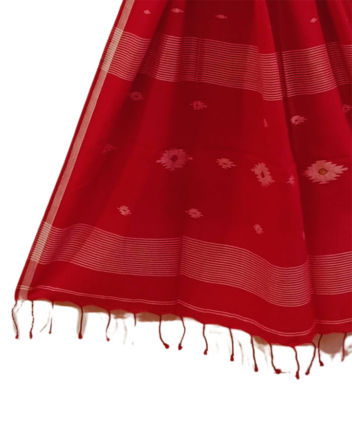Red handwoven cotton jamdani stole