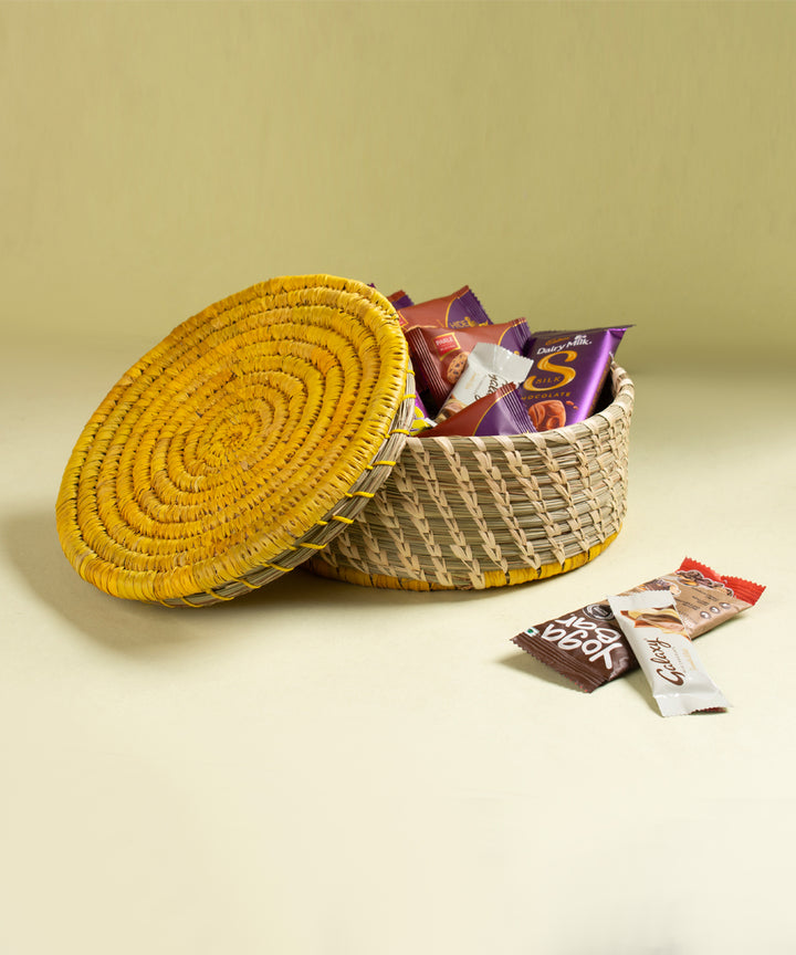 Sabai grass round basket