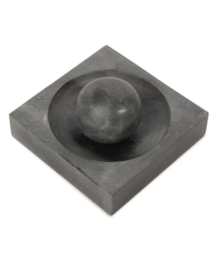 Marble mortar and pestle