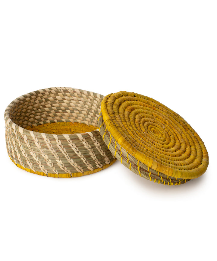 Sabai grass round basket