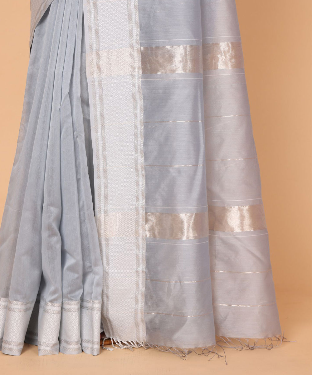 Grey cotton silk handloom maheshwari saree