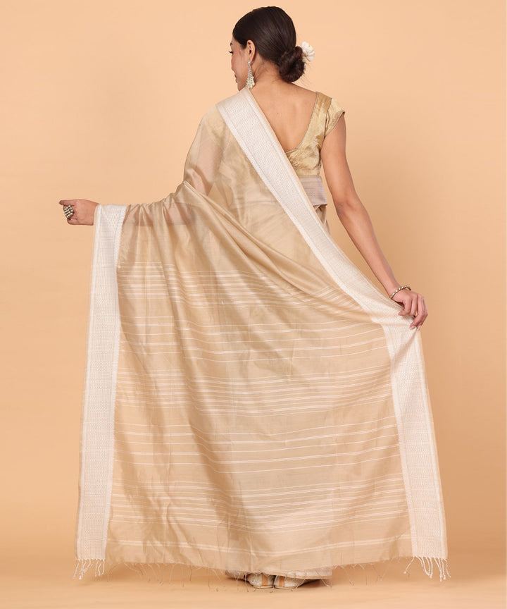 Dark Beige offwhite cotton silk handloom maheshwari saree