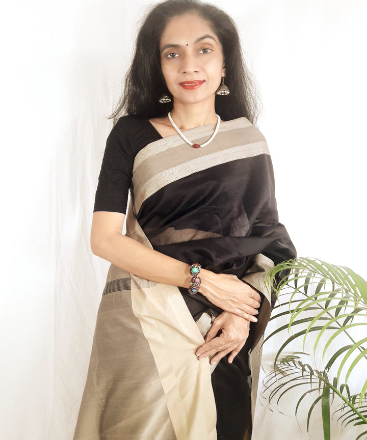 Black handwoven silk maheshwari saree