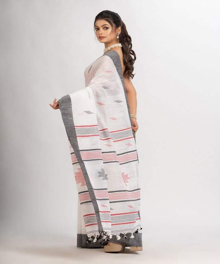 White grey handwoven cotton bengal saree