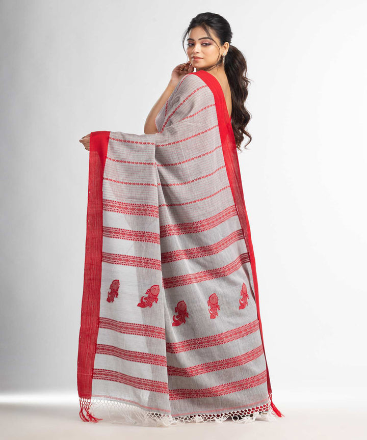 Grey red handwoven bengal cotton saree