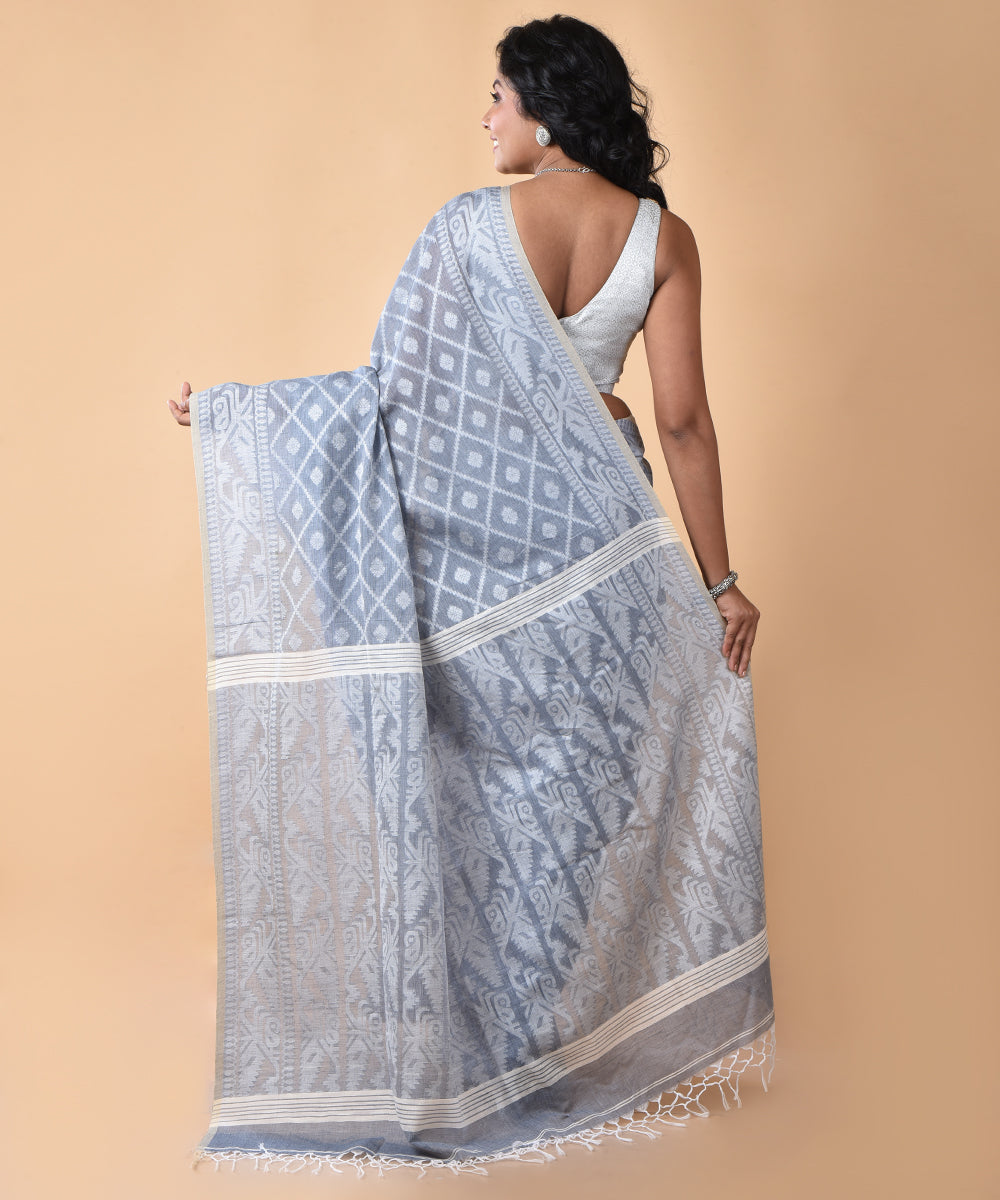 Lavender offwhite cotton handwoven jamdani saree