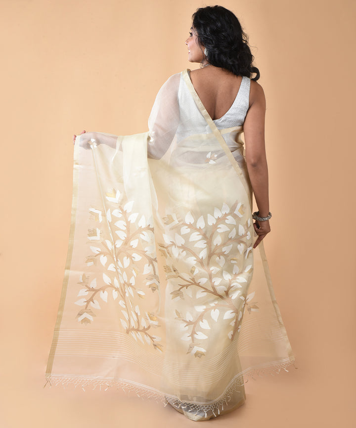 Offwhite silk handwoven jamdani saree