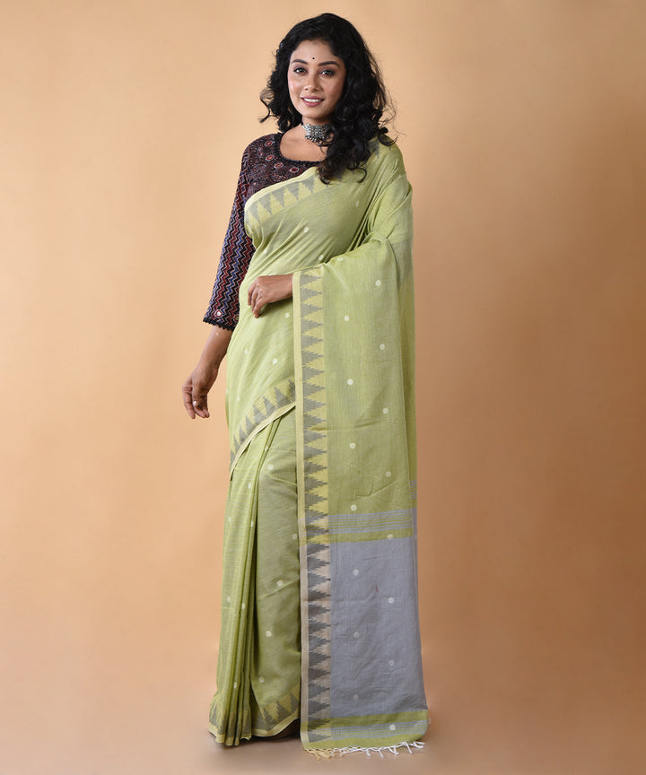 Sea green white cotton handwoven jamdani saree
