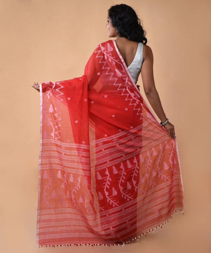 Red cotton handwoven jamdani saree