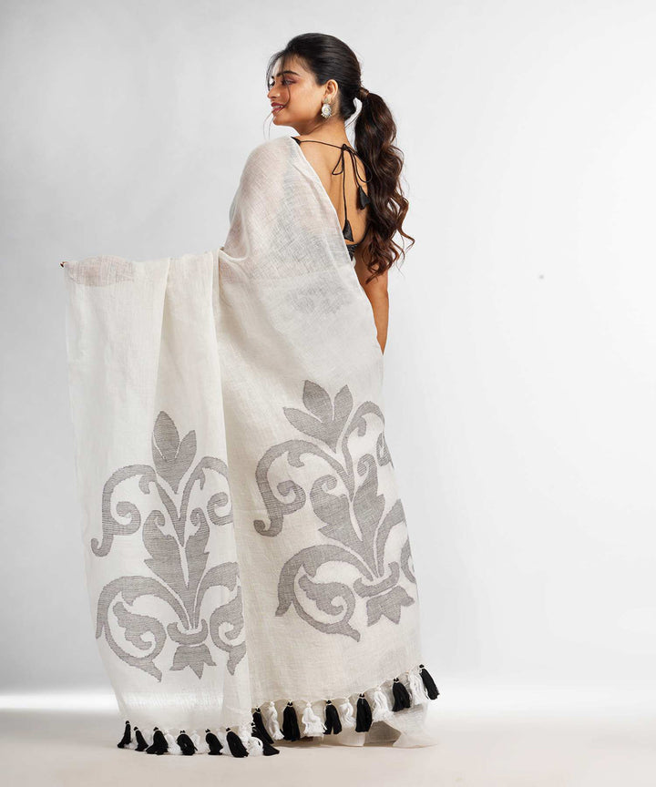 White handloom bengal linen saree