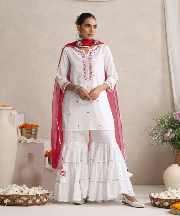 White  Hand Embroidered   Chikankari  Cotton Kurta Set