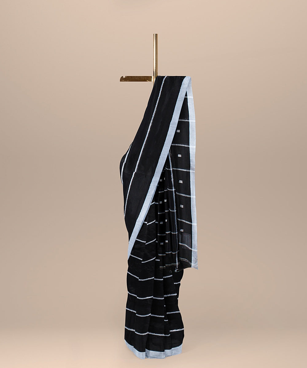 Black offwhite checked handloom cotton bengal saree