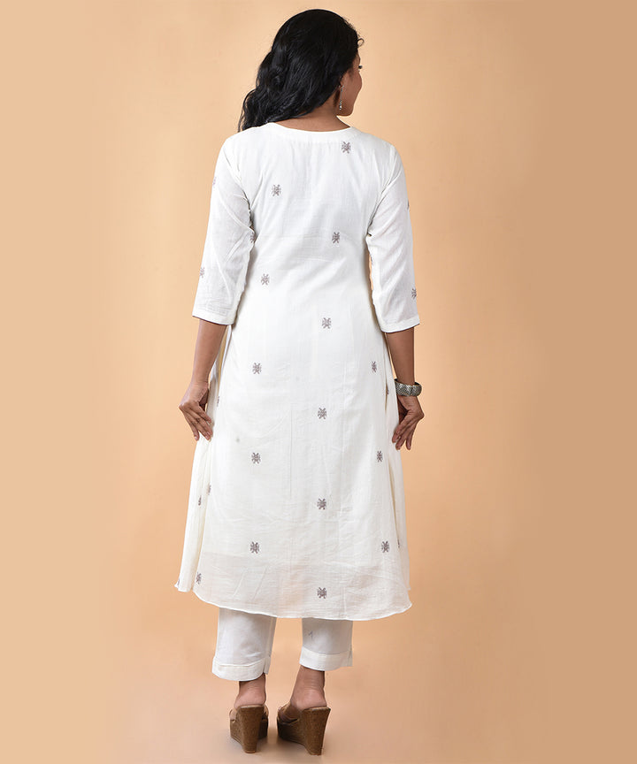White handwoven cotton angrakha jamdani kurti