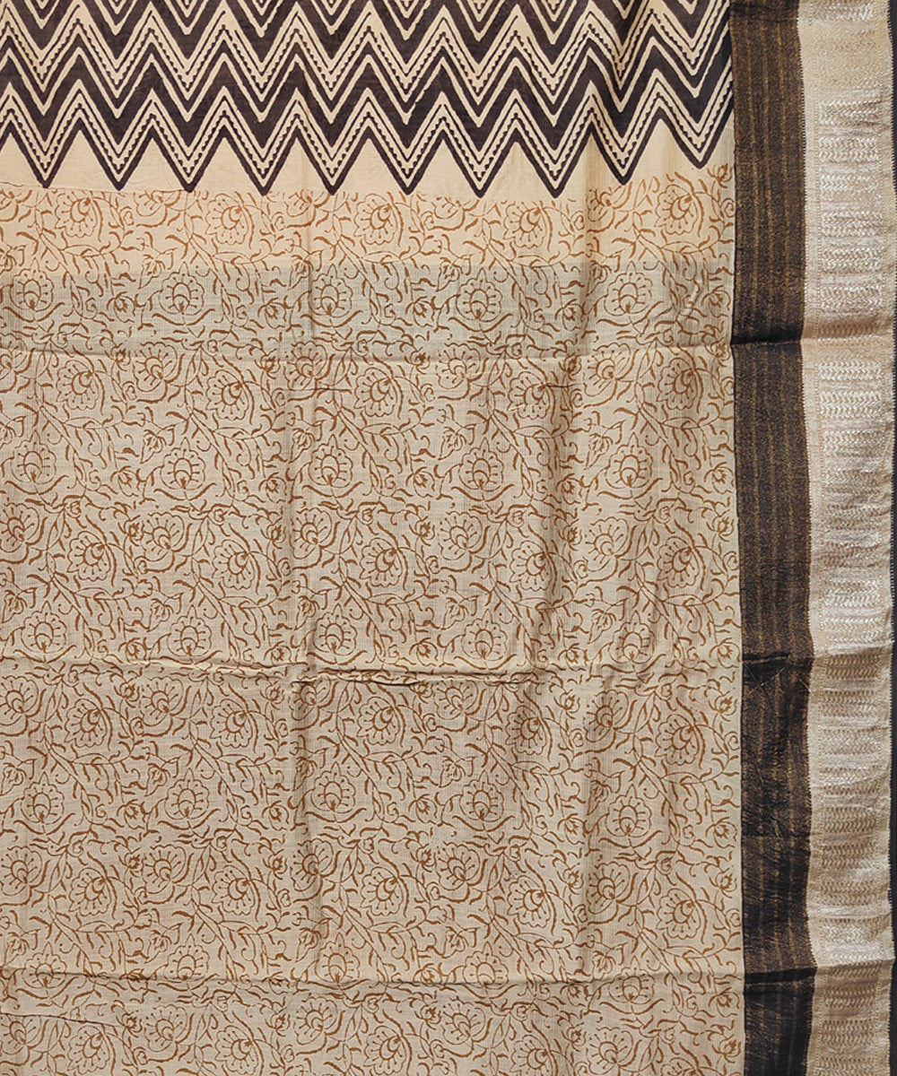 Beige hand block printed maheshwari cotton silk saree
