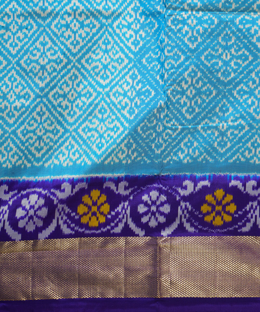 Sky blue blue handwoven pochampally ikat silk saree