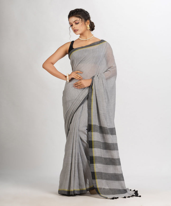 White black handloom cotton checks bengal saree