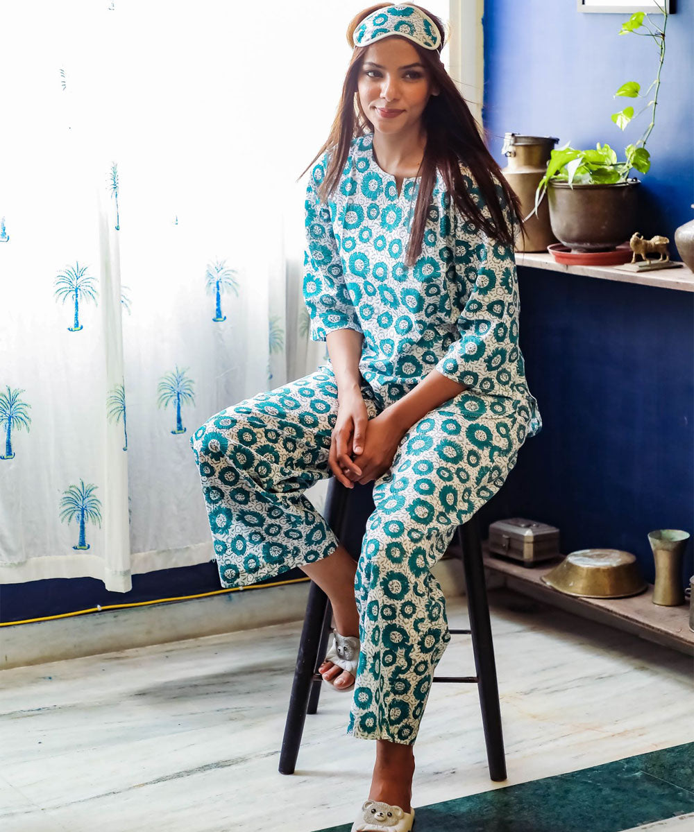 Blue big floral handblock printed cotton night set