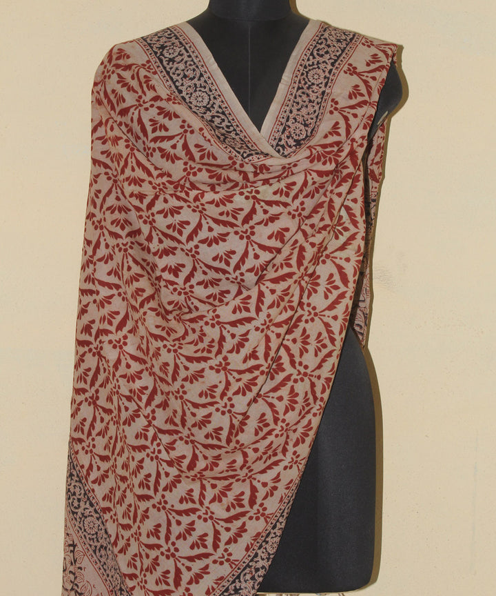 Beige red hand printed cotton kalamkari dupatta