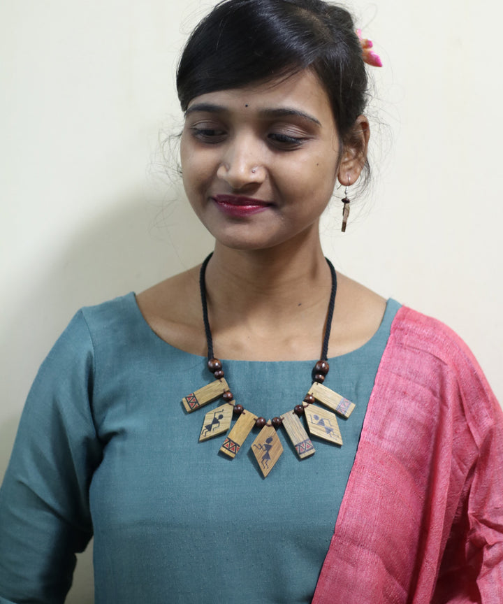 Brown bamboo hand printed warli necklace