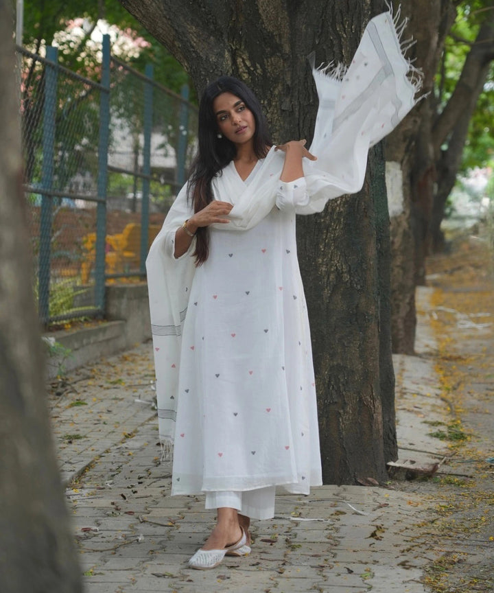 Handloom white cotton heart shape jamdani kurta set with dupatta