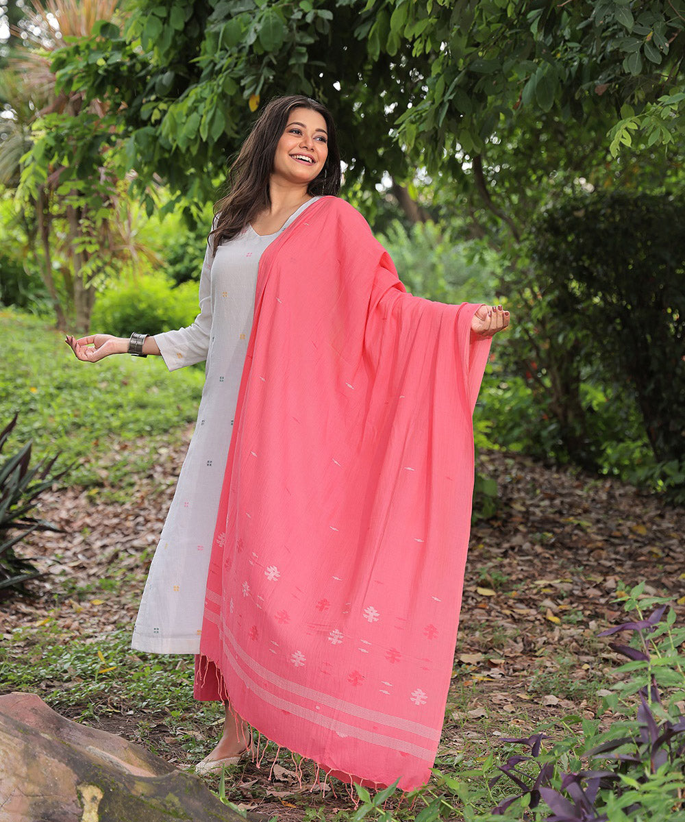 Handloom off white cotton square jamdani kurta set with dupatta
