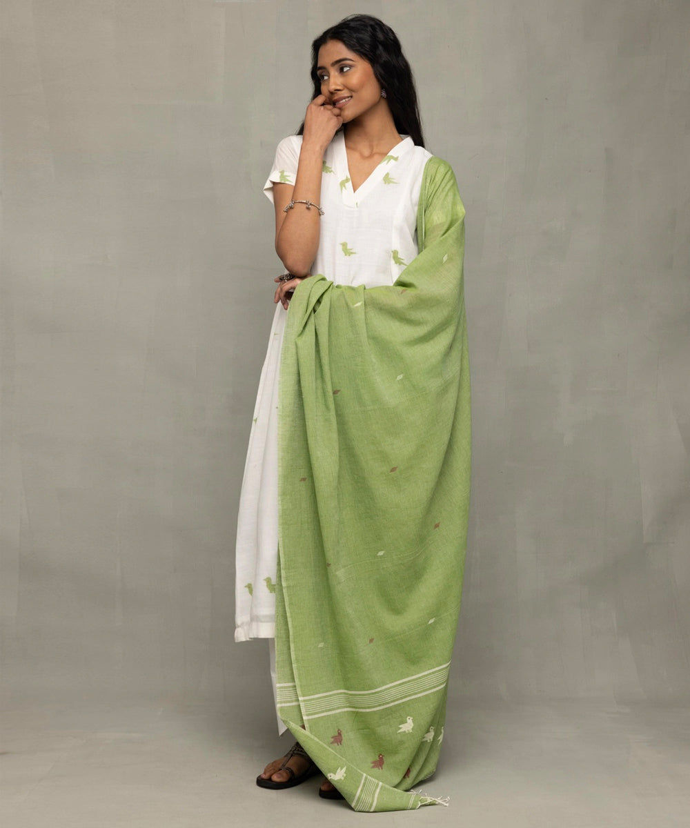 Ivory sage green bird motif jamdani kurta set with dupatta