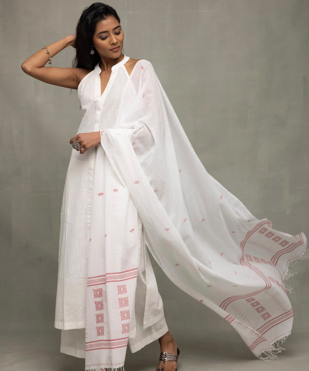 White slub cotton kurta set with jamdani dupatta