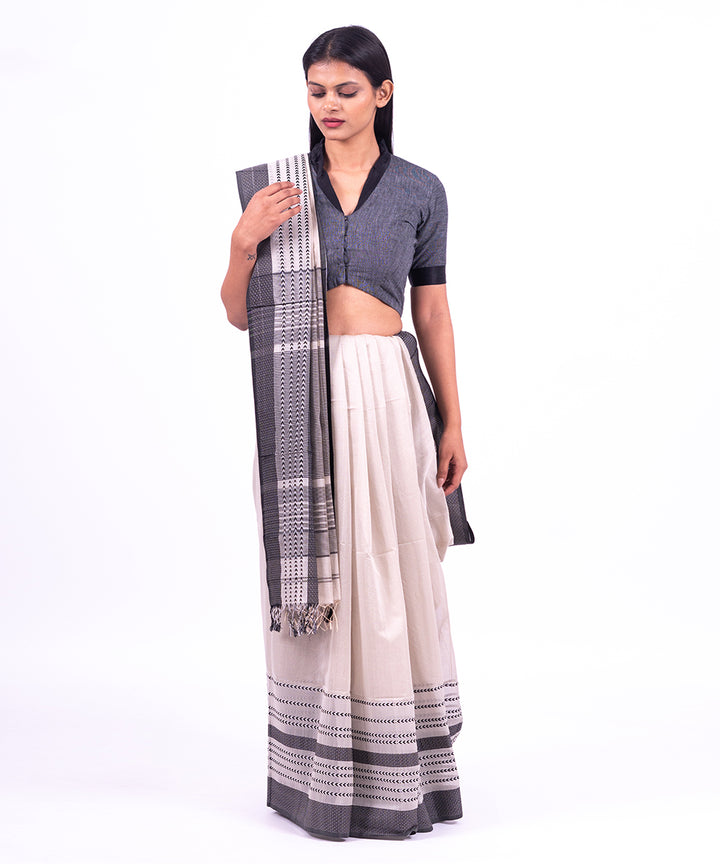 White black handwoven maheshwari cotton silk saree