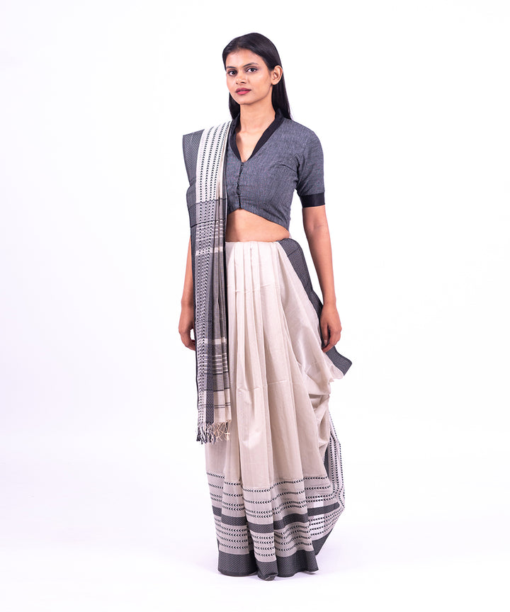 White black handwoven maheshwari cotton silk saree