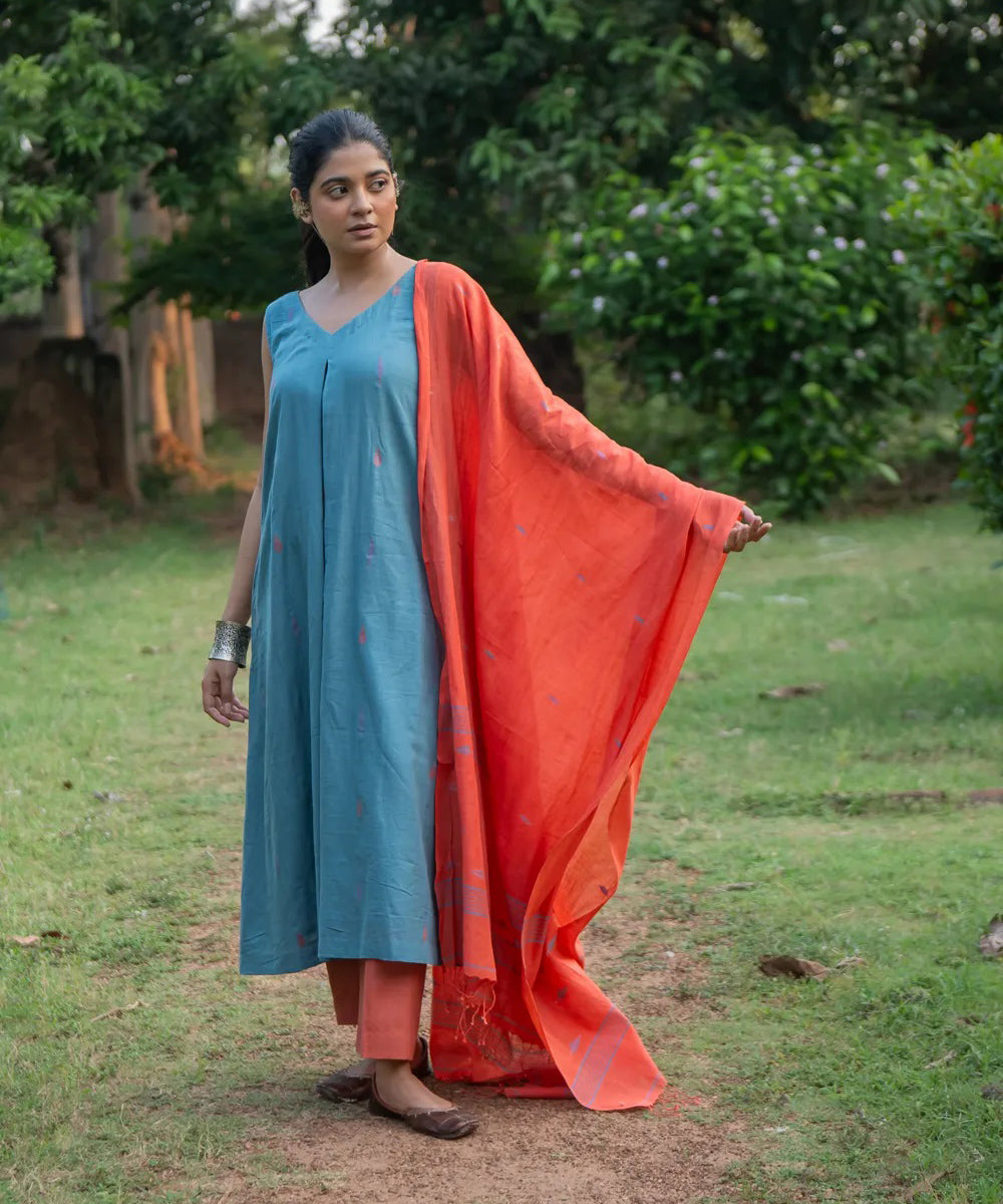 Handloom grey cotton jamdani kurta set with dupatta