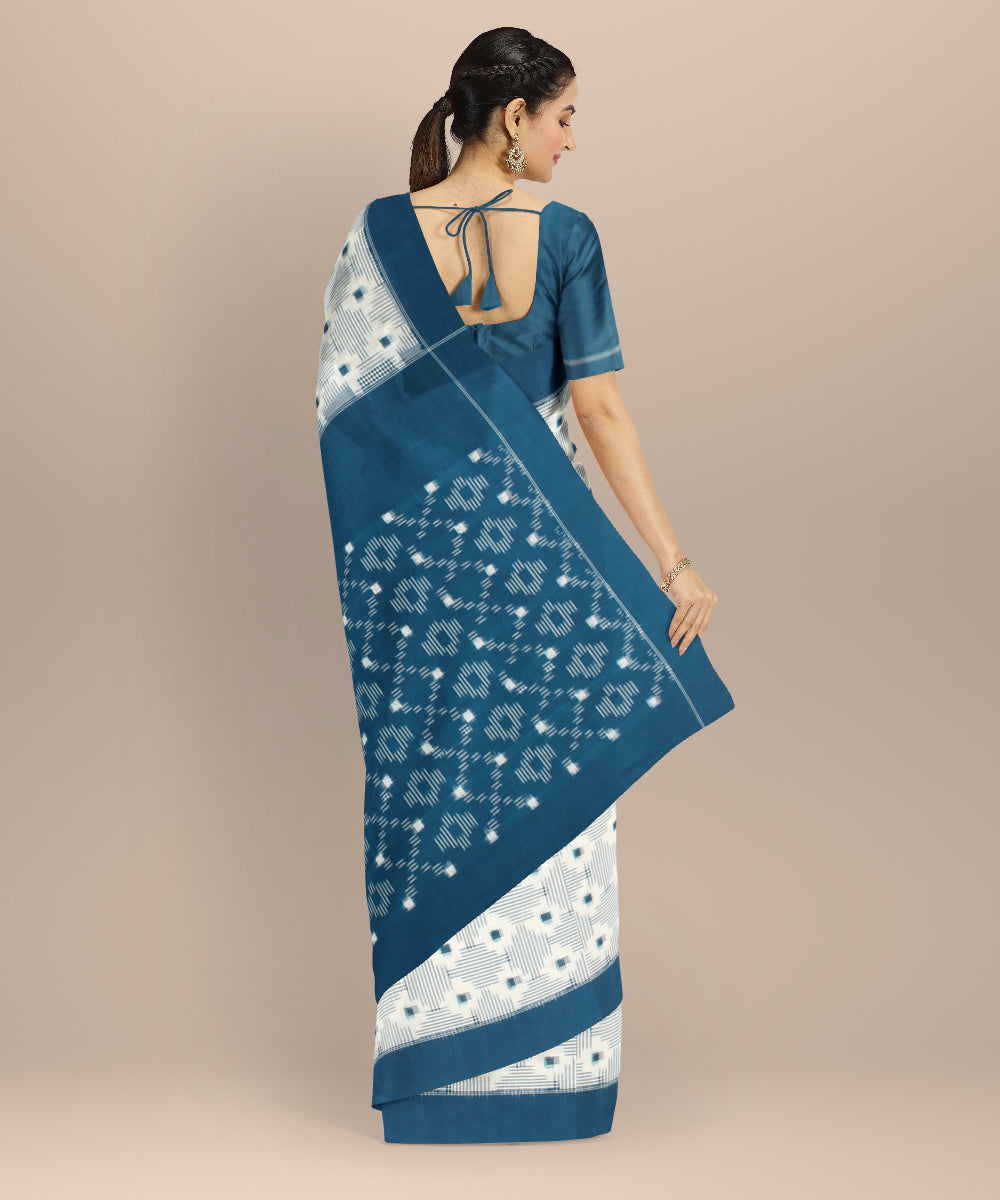 White blue teliarumal cotton handwoven pochampally ikat saree
