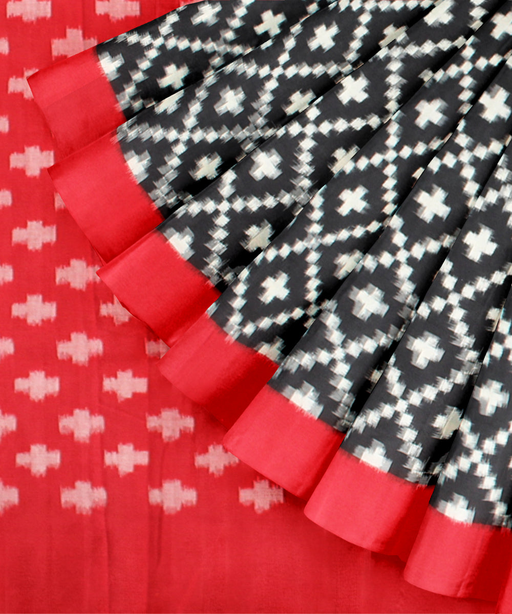 Black red teliarumal cotton handwoven pochampally ikat saree