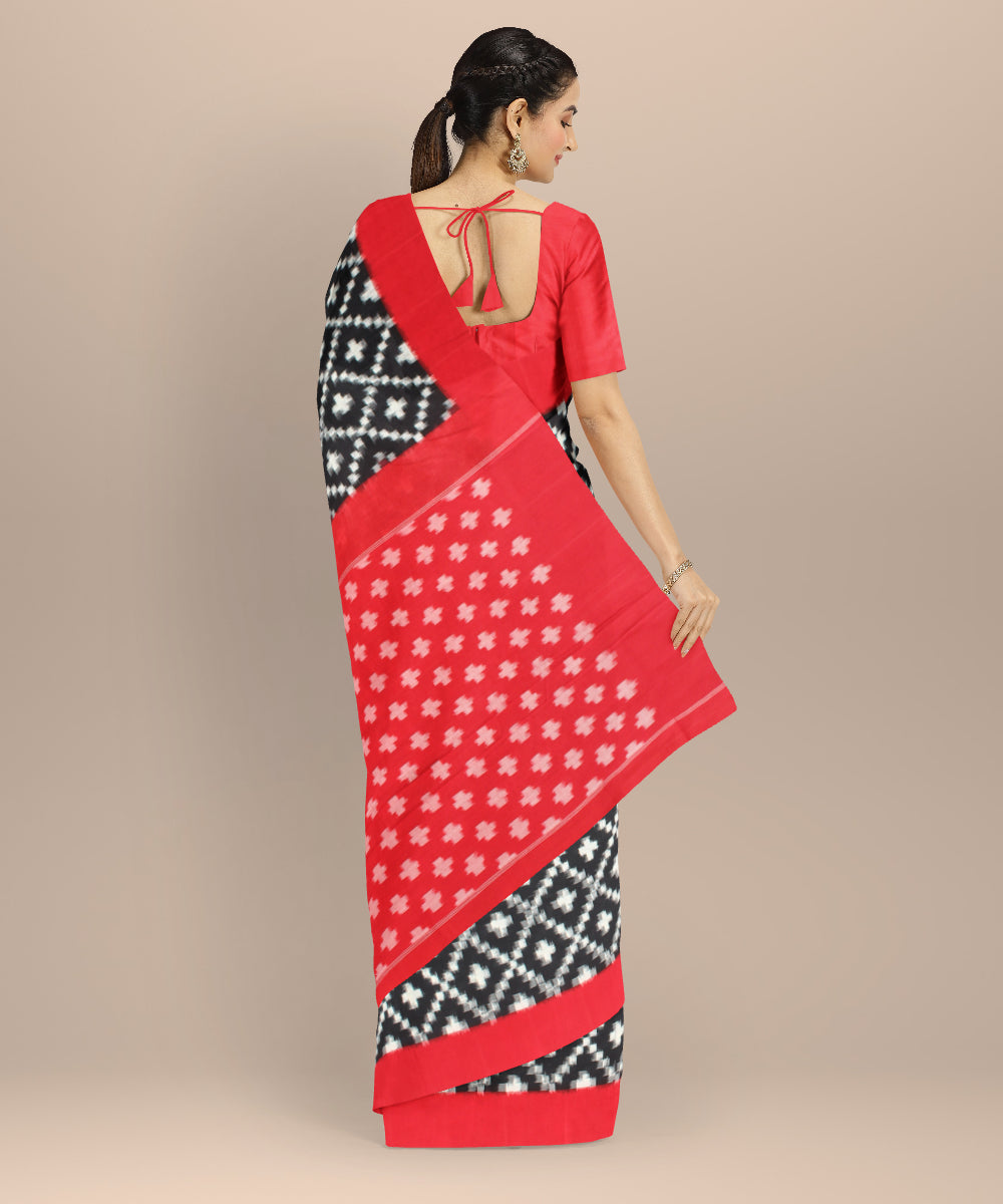 Black red teliarumal cotton handwoven pochampally ikat saree