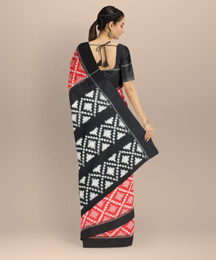 Red black teliarumal handwoven cotton pochampally ikat saree