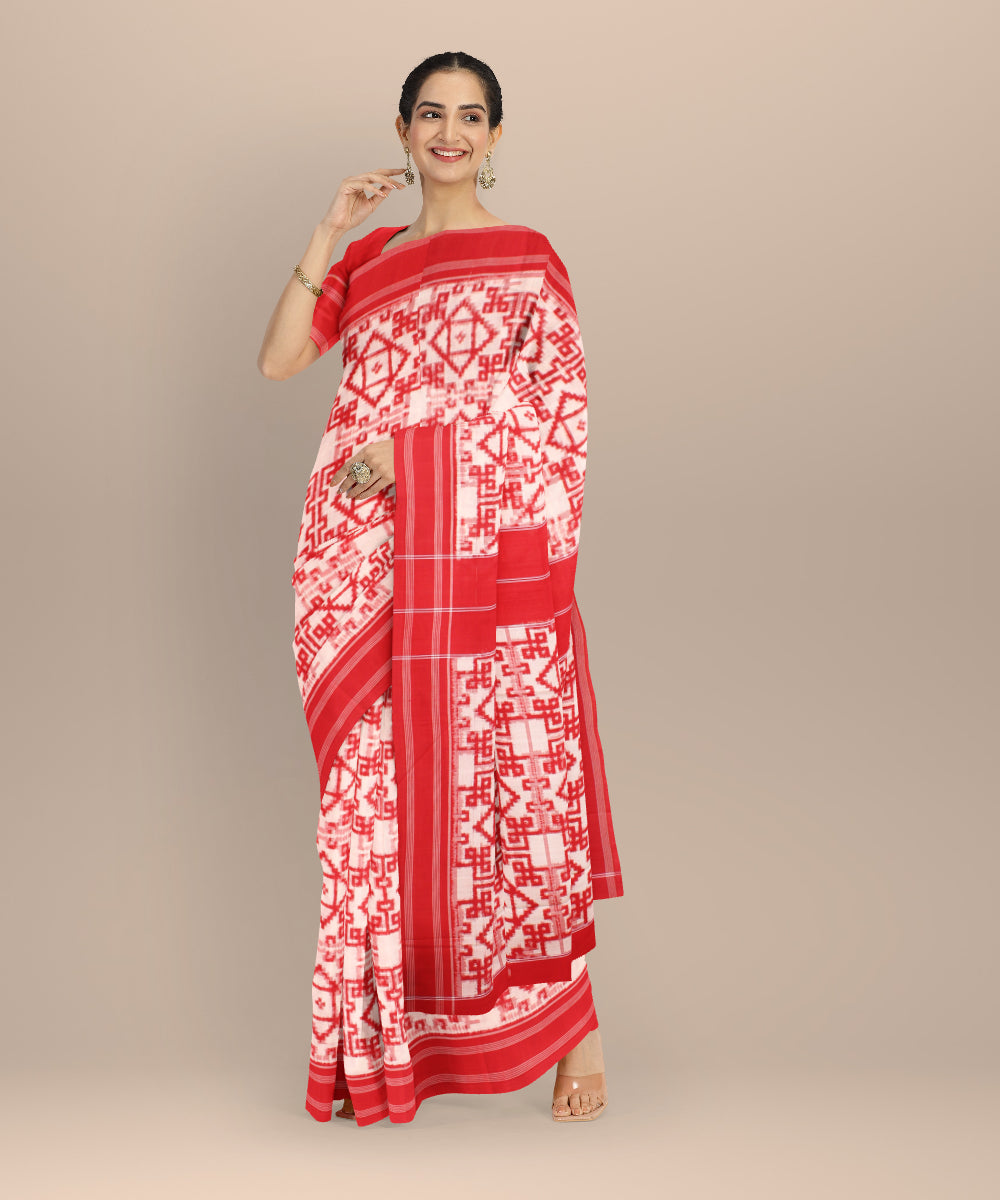 White red teliarumal cotton handwoven pochampally ikat saree