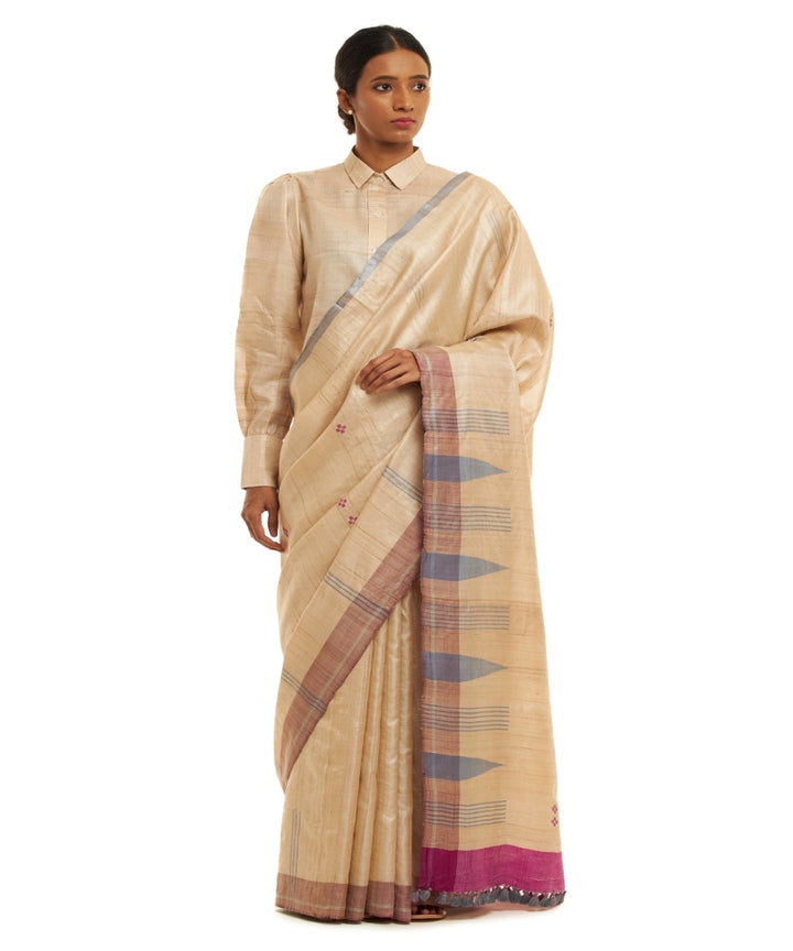 Off white tussar silk hand loom chhattisgarh kosa saree