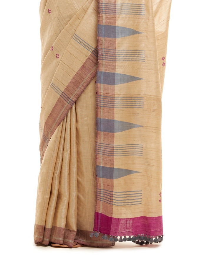 Off white tussar silk hand loom chhattisgarh kosa saree