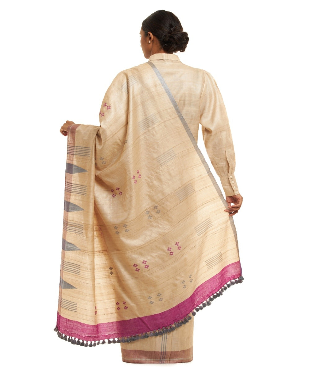 Off white tussar silk hand loom chhattisgarh kosa saree