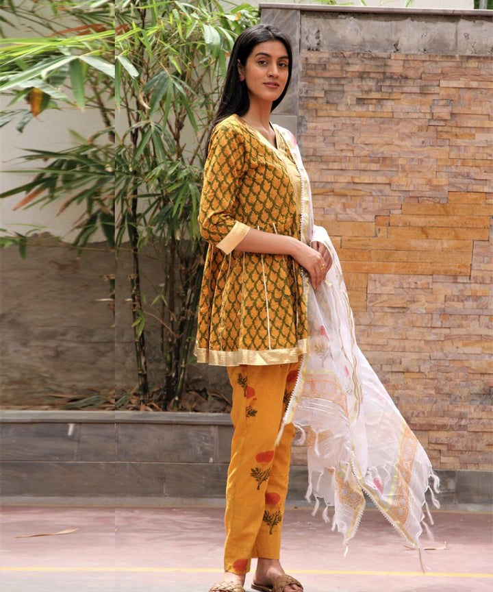 Green hand block printed cotton dobby suit- set of 3