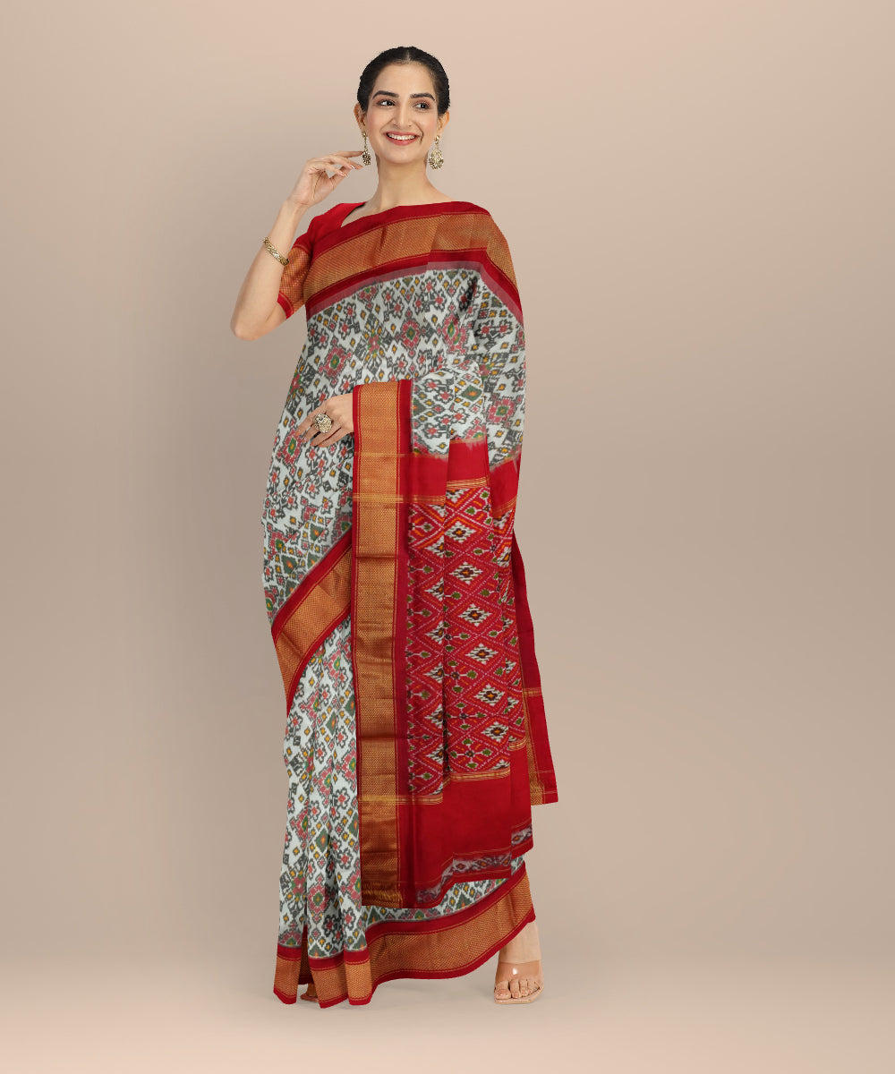White red pochampally silk handloom saree