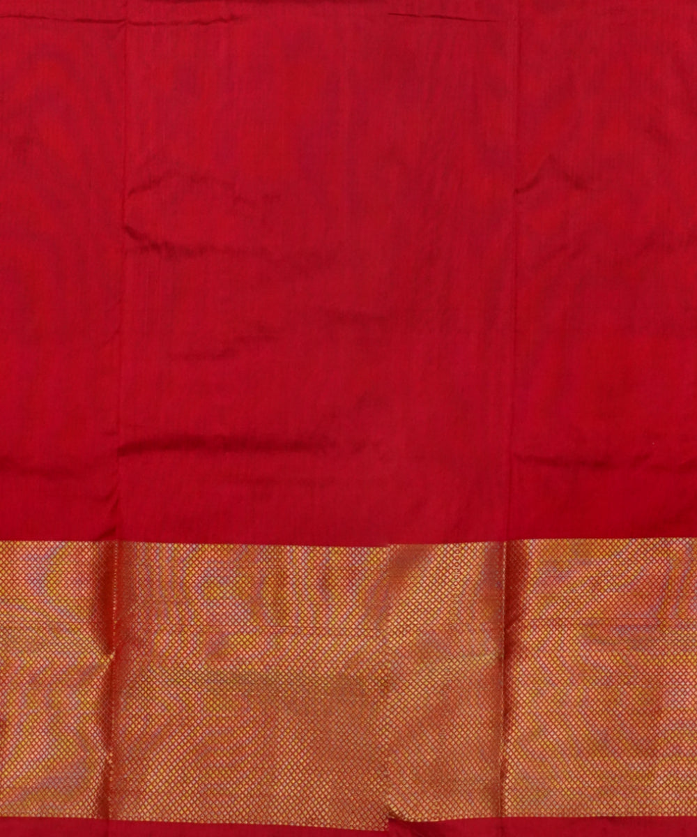 Dark green red pochampally silk handloom saree