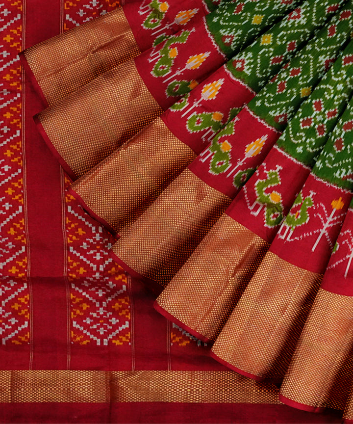 Dark green red pochampally silk handloom saree