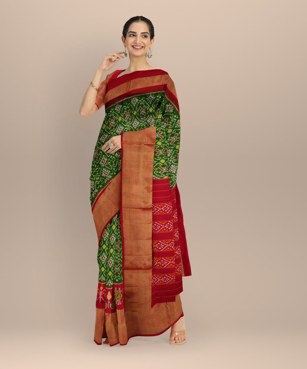 Dark green red pochampally silk handloom saree