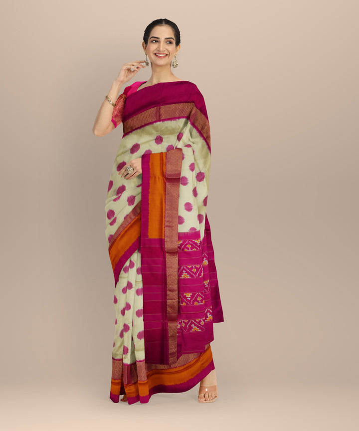 White majenta handloom pochampally ikat silk saree