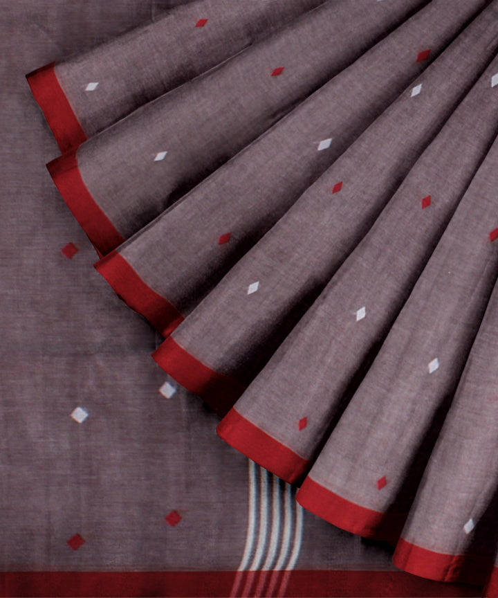 Brown maroon handwoven cotton jamdani saree