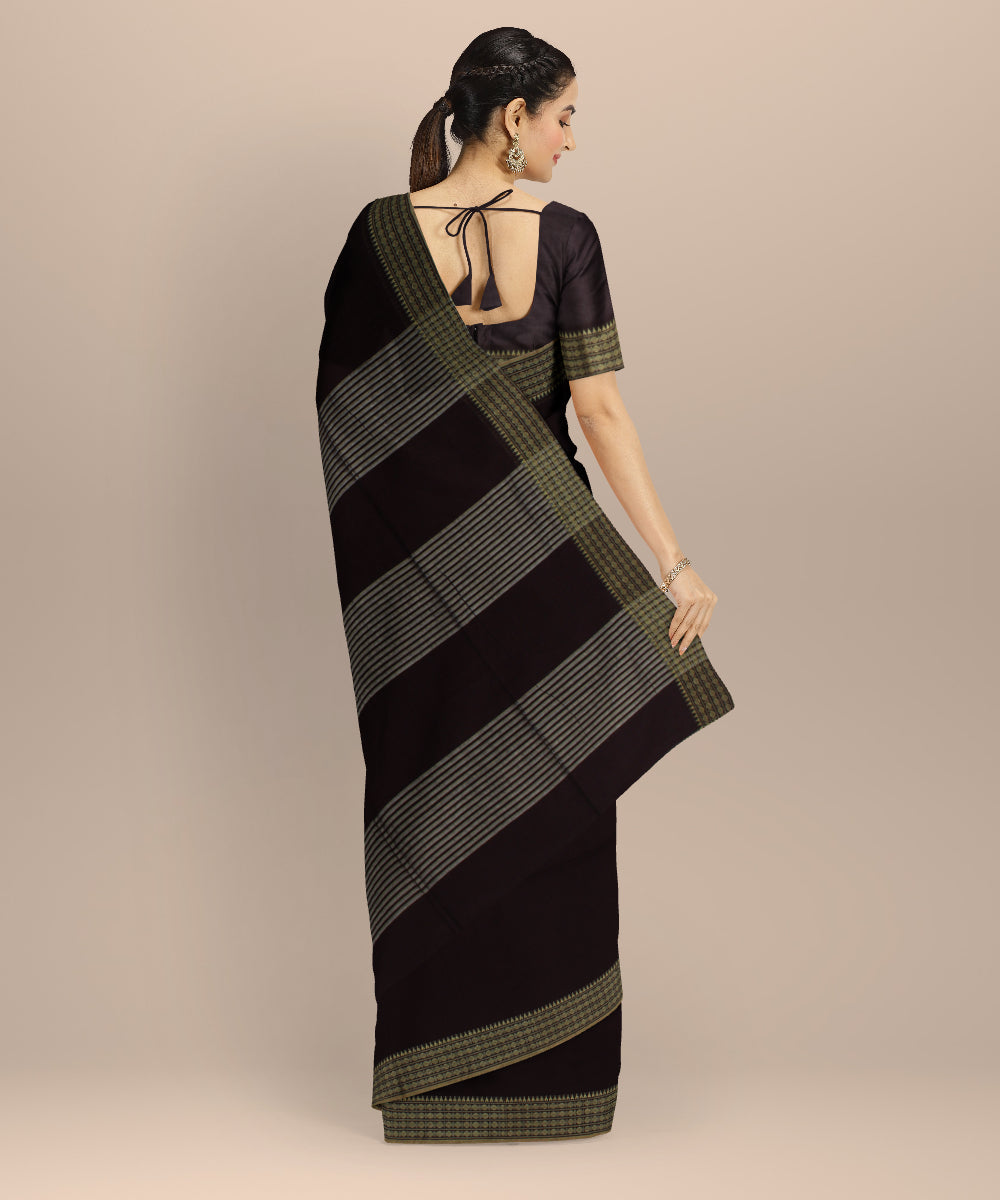 Maroon plain handwoven cotton jamdani saree