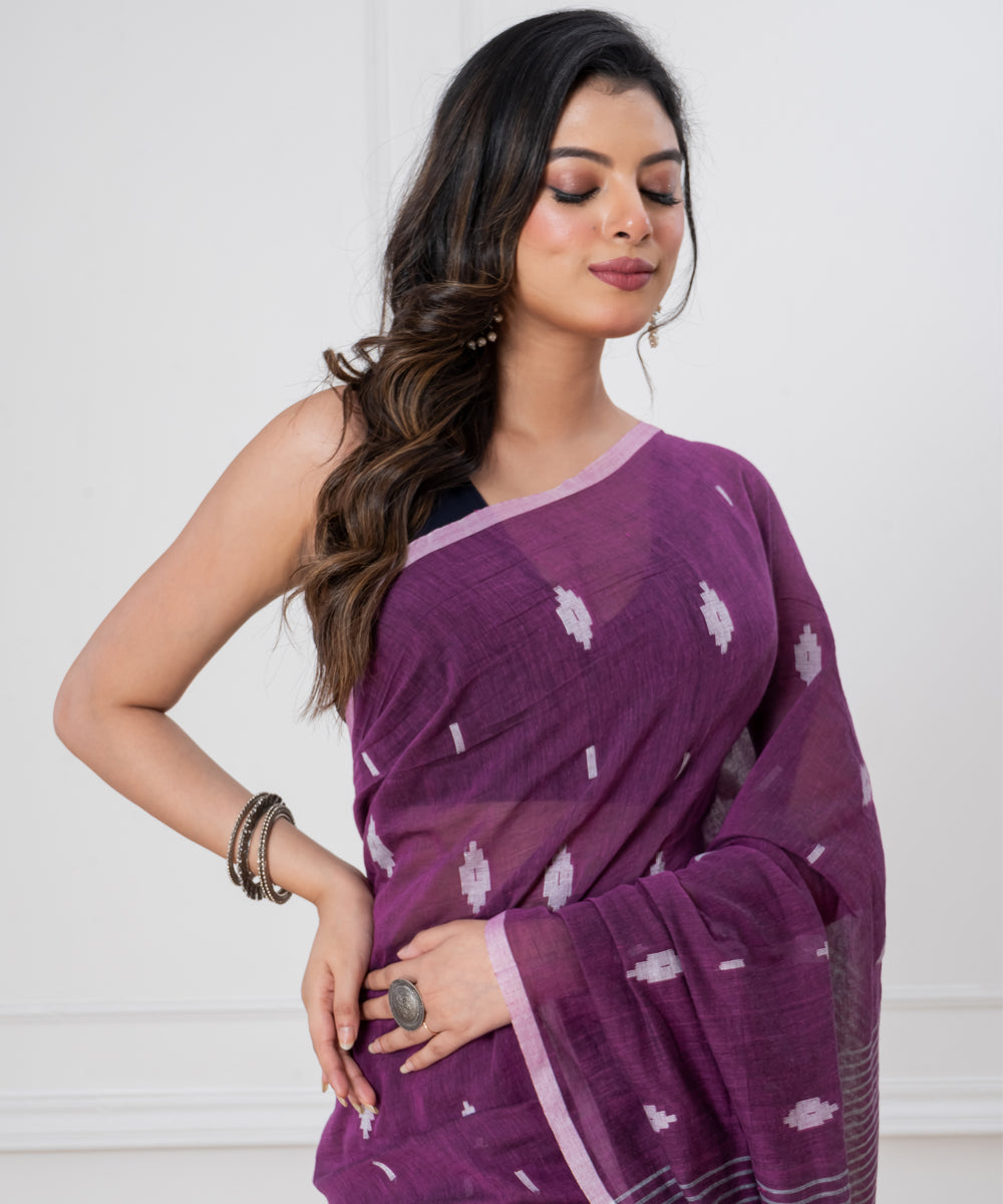 Purple offwhite mul cotton handloom jamdani saree