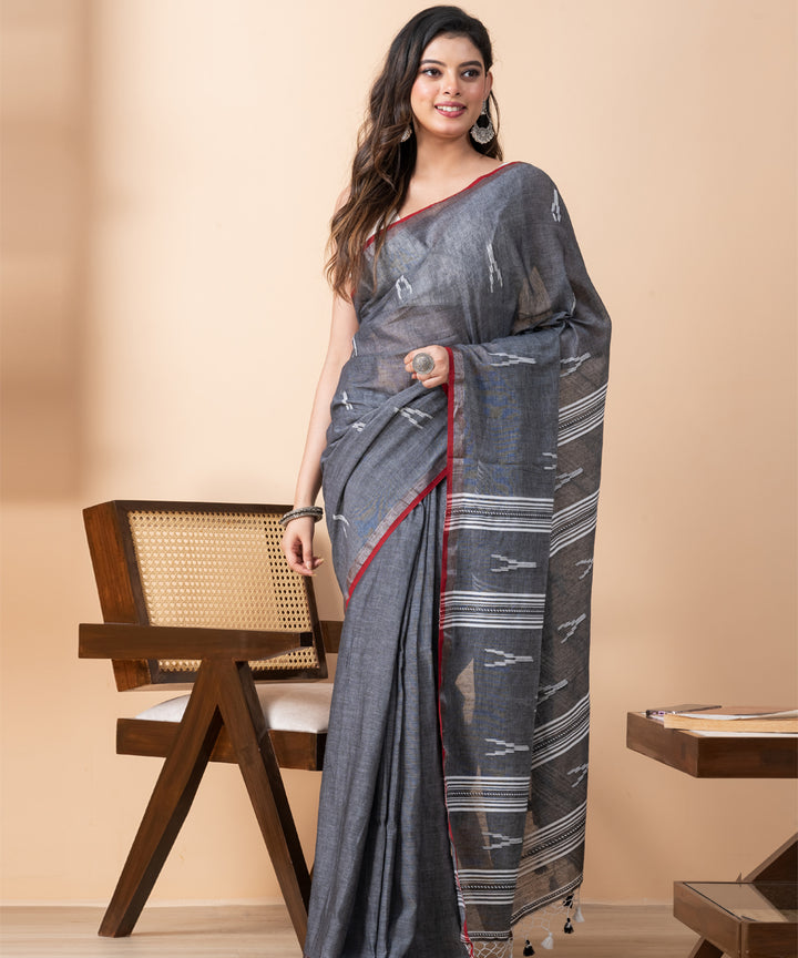 Grey white cotton handloom jamdani saree with tassels